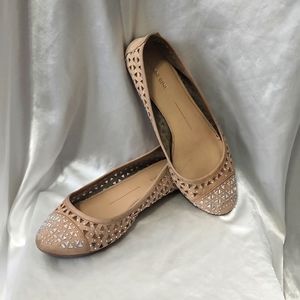 Nude Gianni Bini Flats